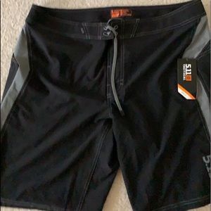 New with tags. 5.11 Hybrid Shorts size 40 men’s
